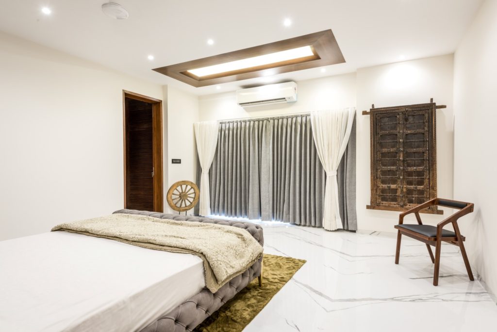 Luxurious Penthouse Interior design is a showcase of the bond between ...