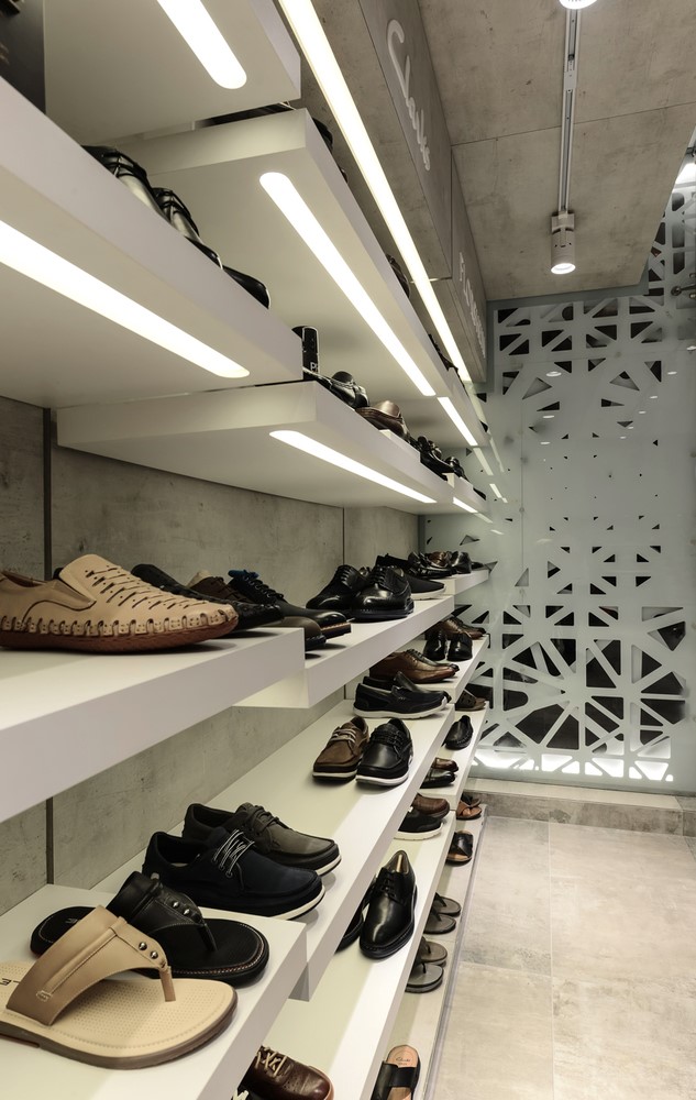 Regal shoes Showroom Design | NUDES 