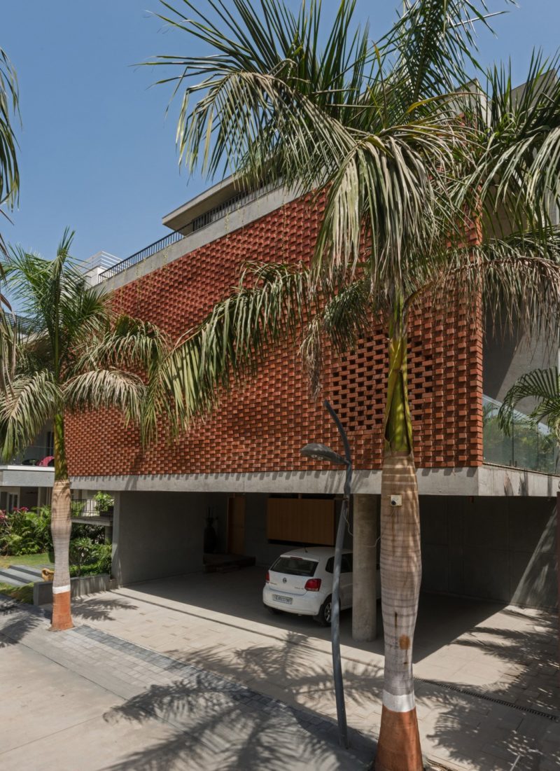 Visual Reference: Brick Facade House Design Work Group