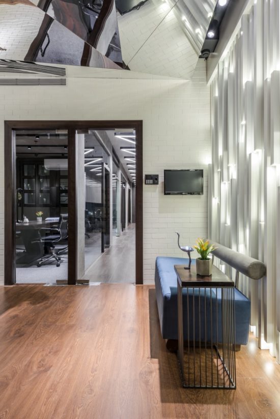 Office Design Is Bold and Spirited Composition | Limited Edition Design ...