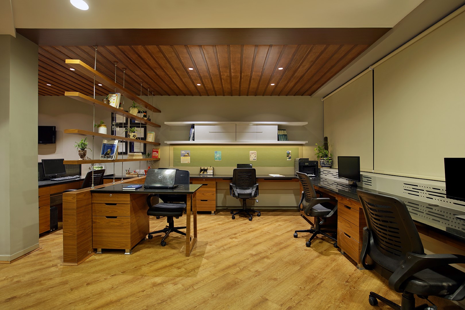 Corporate Office Interior Breaks the Monotony and Boring Environment