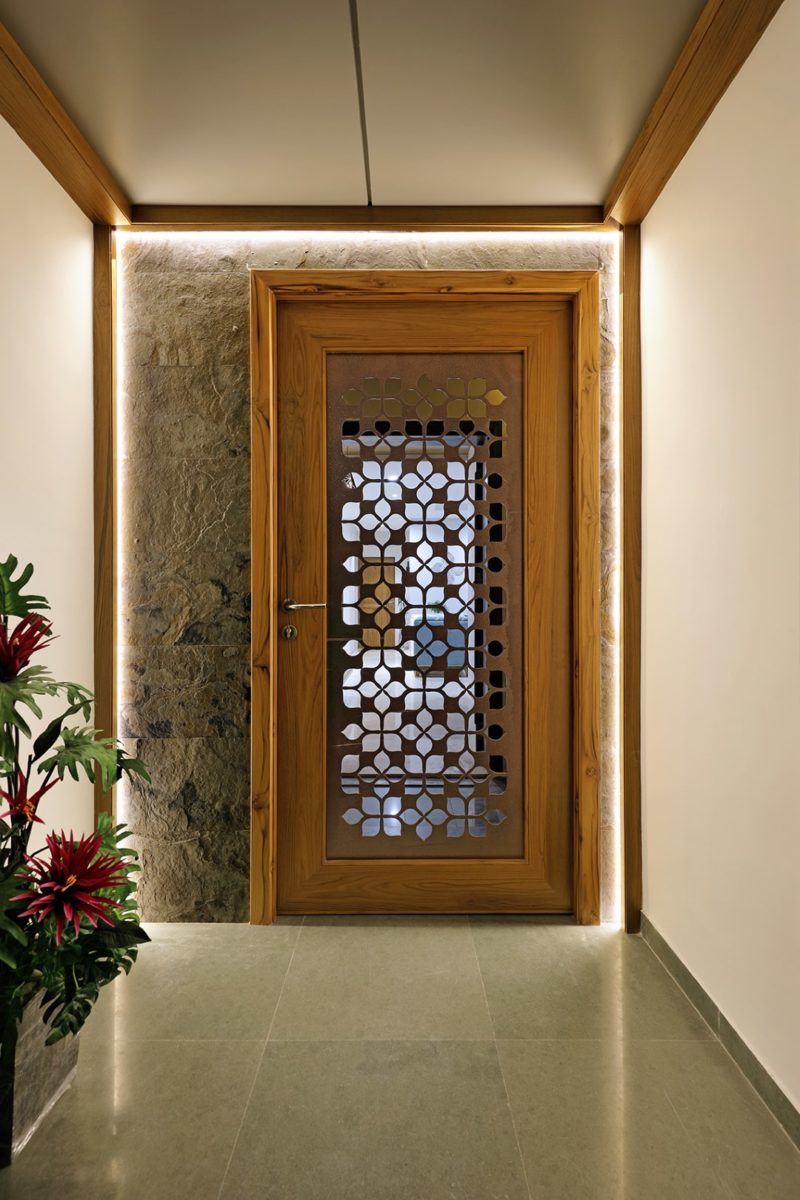 Floral Pattern Inspires Apartment Interiors | Studio 7 - The Architects ...