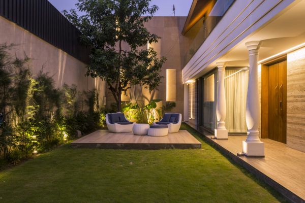 Contemporary design with elements of Indian Traditional houses | 23 DC ...