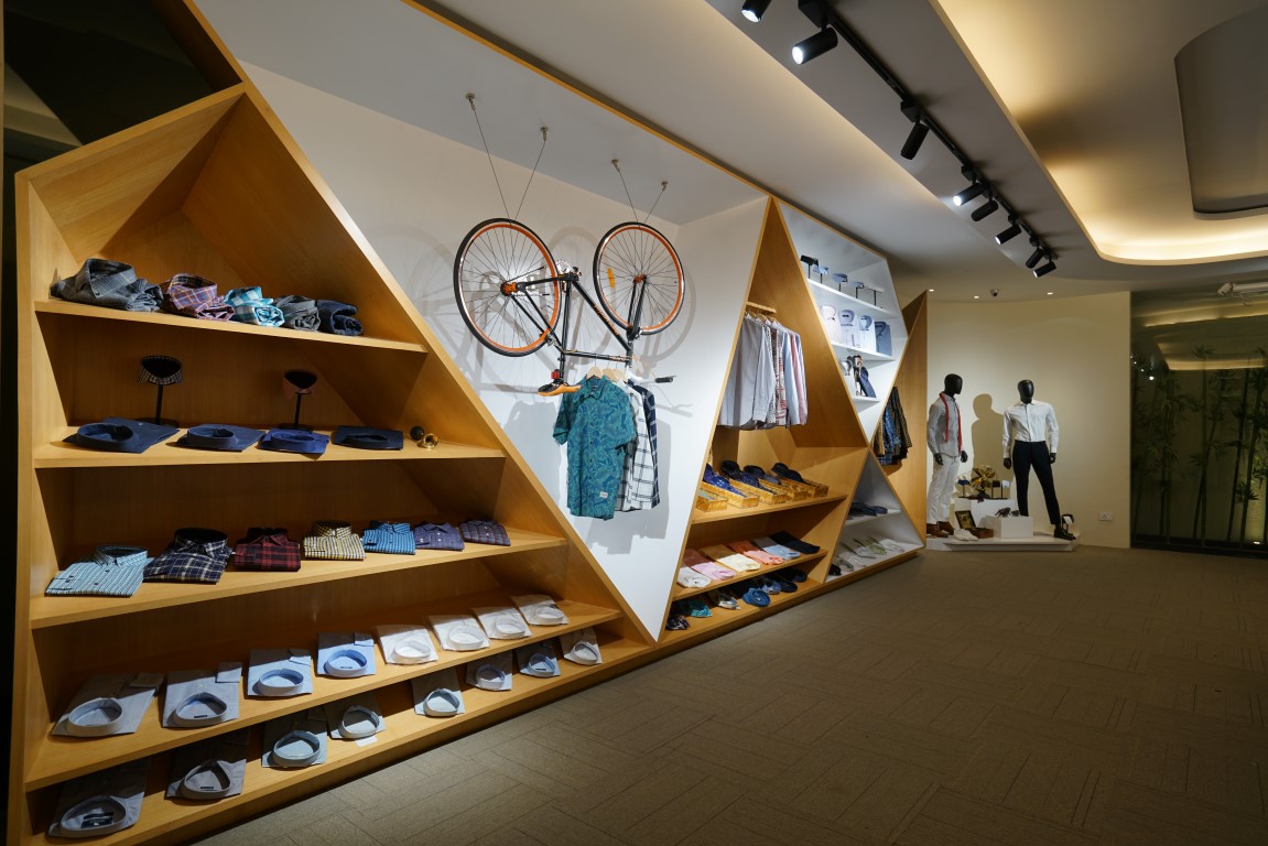 Bloomcraft Apparel Showroom | Ora Design Studio - The Architects Diary