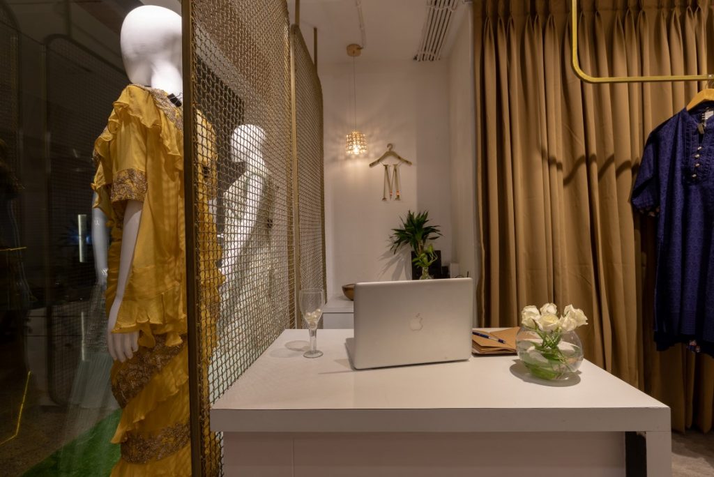 Boutique Design: Fusion of Indian Traditional Elements With ...