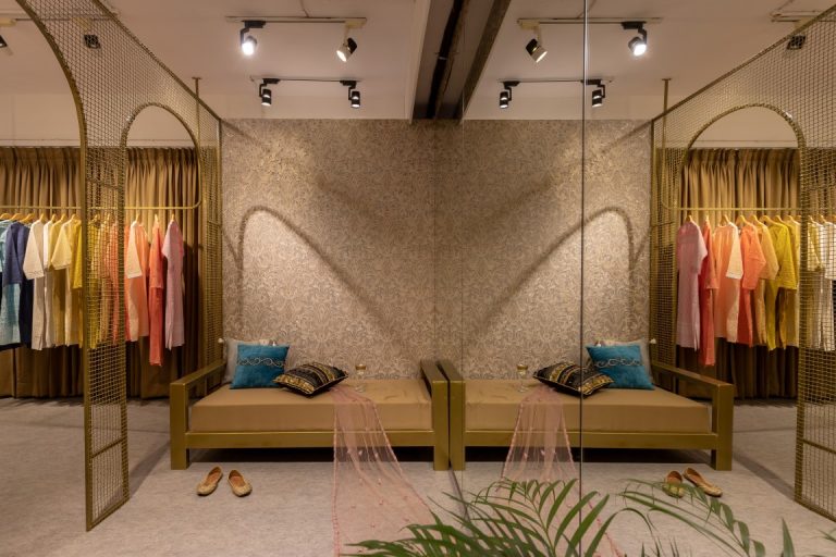 Boutique Design: Fusion of Indian Traditional Elements With ...