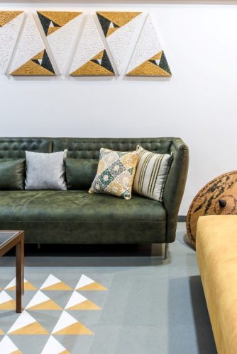 Apartment Interior Balancing Aesthetics And Functionality | Rstudio ...