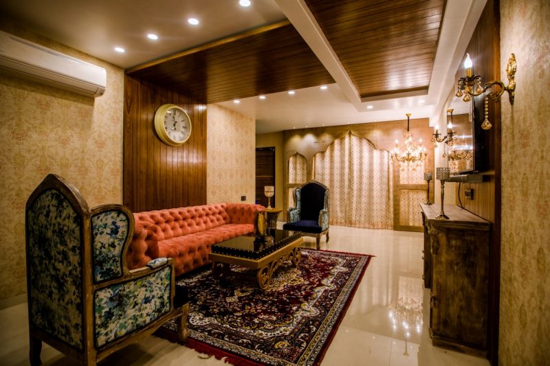 Attaining Equilibrium into a Luxurious Space | Kamal Kavita Interiors ...