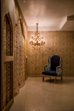 Attaining Equilibrium into a Luxurious Space | Kamal Kavita Interiors ...