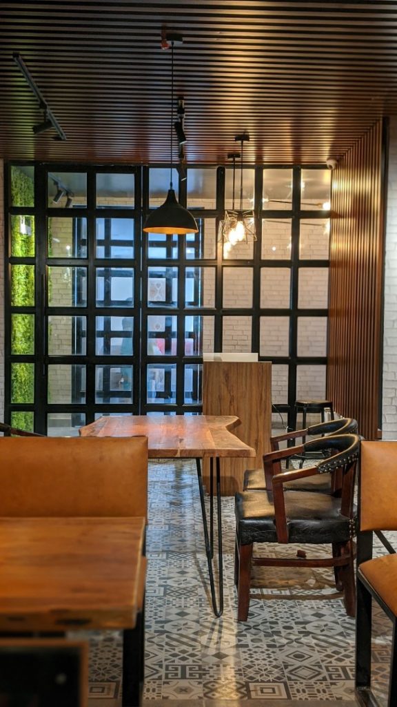 Decorative Restaurant Ambience | Tripleadesignlab - The Architects Diary