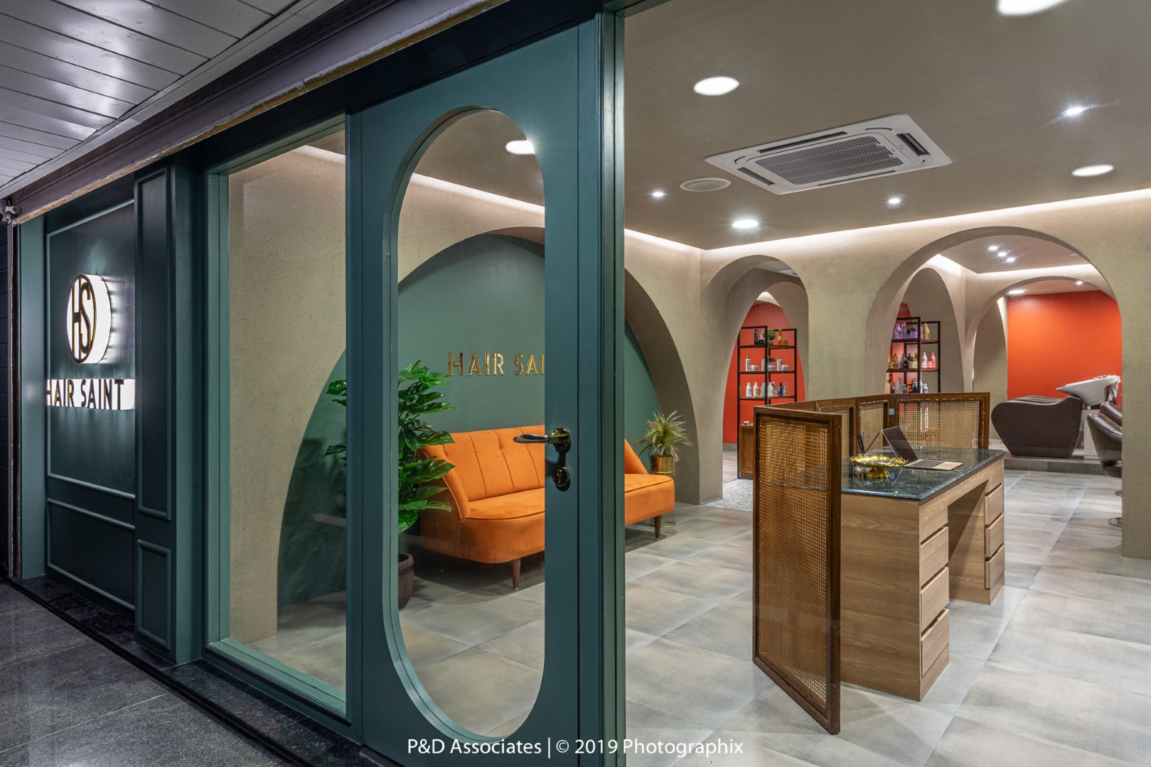 Corinthian Style Salon Interior Design | P&D Associates - The Architects  Diary