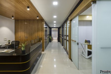 An Orthopedic Clinic Interior | Prayog Design Studio - The Architects Diary