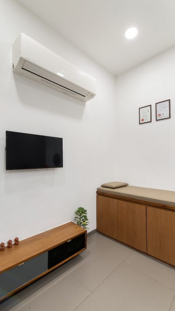 Doctor's Clinic Interior | Ananta Interiors - The Architects Diary