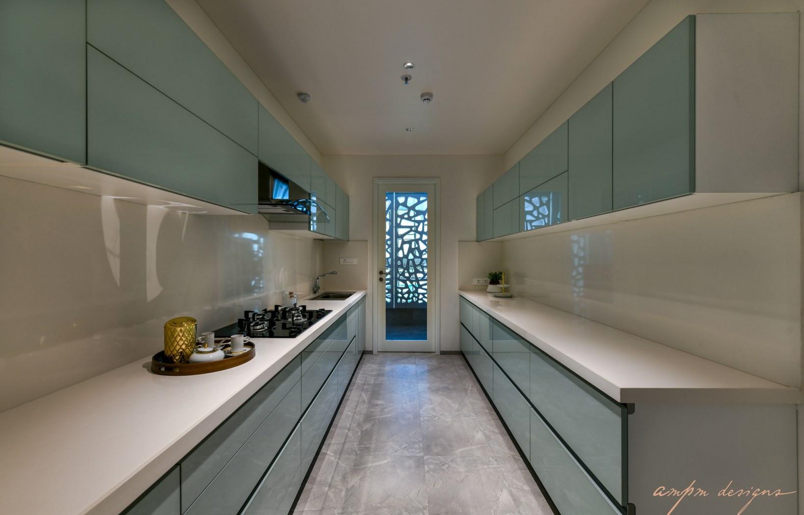 Apartment Interior Adding Classic Moldings To Modern Life | Ampm ...