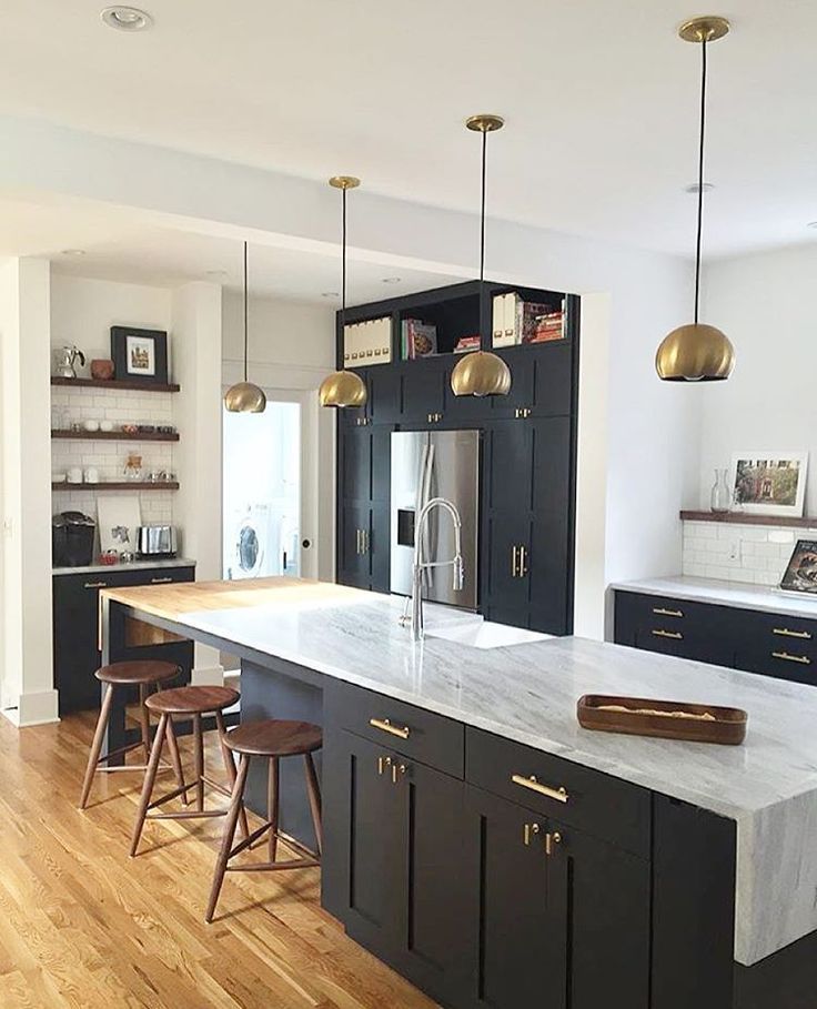 How Can Black Kitchen Cabinets Make a Small Kitchen Look Good? - The Architects Diary