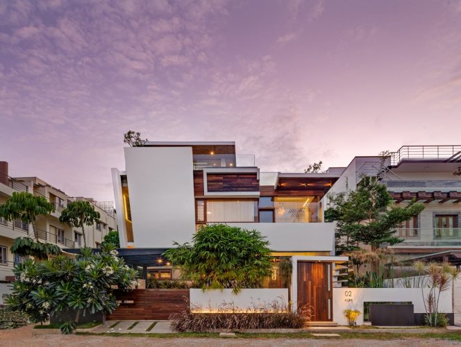 The Bungalow Has Striking Inclined Wall Which Adds Dynamism | Crest ...