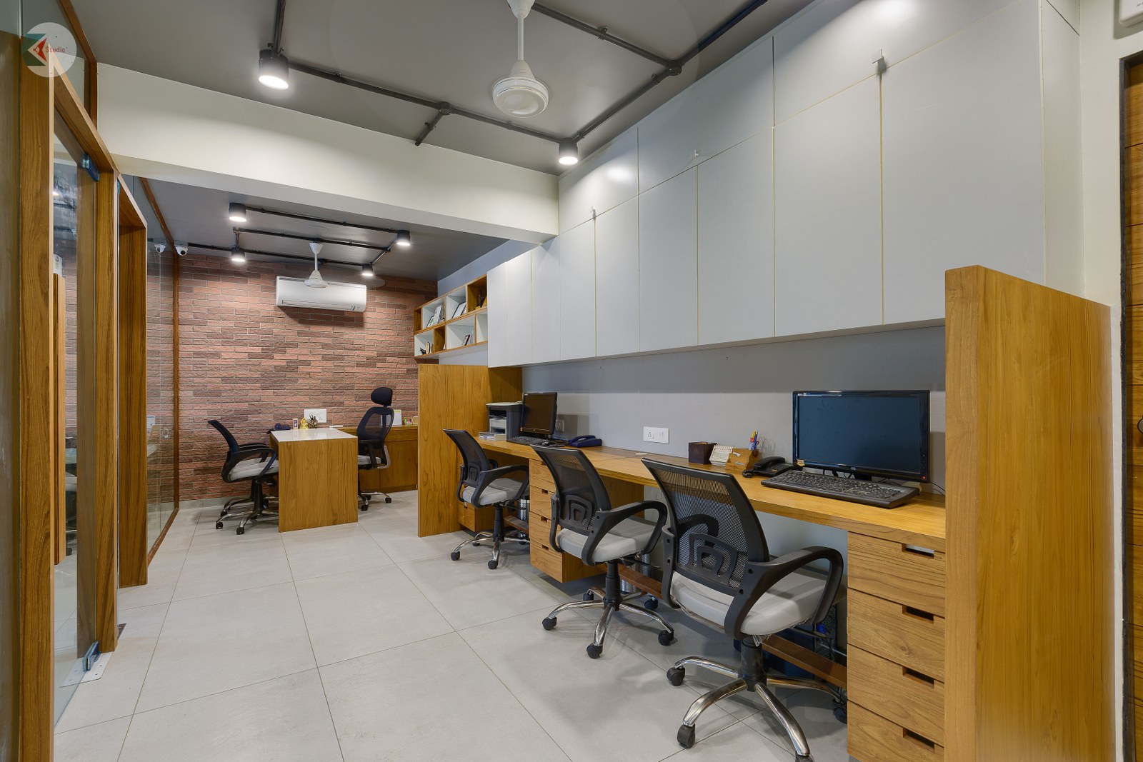 Office Designed With Simplistic Expression | K Studio - The Architects ...