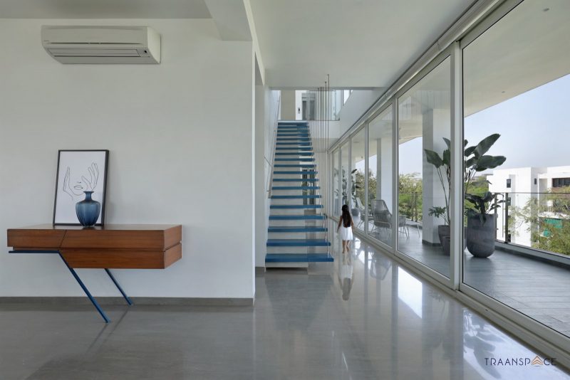 10 Penthouse Apartment Designs In India Giving Comfortable And ... - Using Penthouse Height Design Transportation Effortlessly