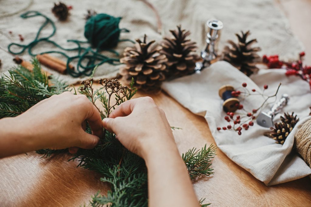 6 DIY Home Décor Ideas For This Holiday Season - The Architects Diary