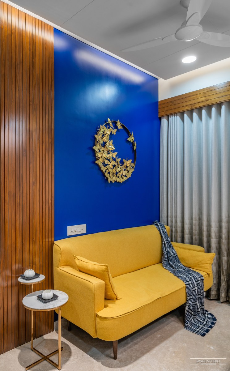 A Sophisticated And Urbane Apartment Interior In Ahmedabad | Space ...