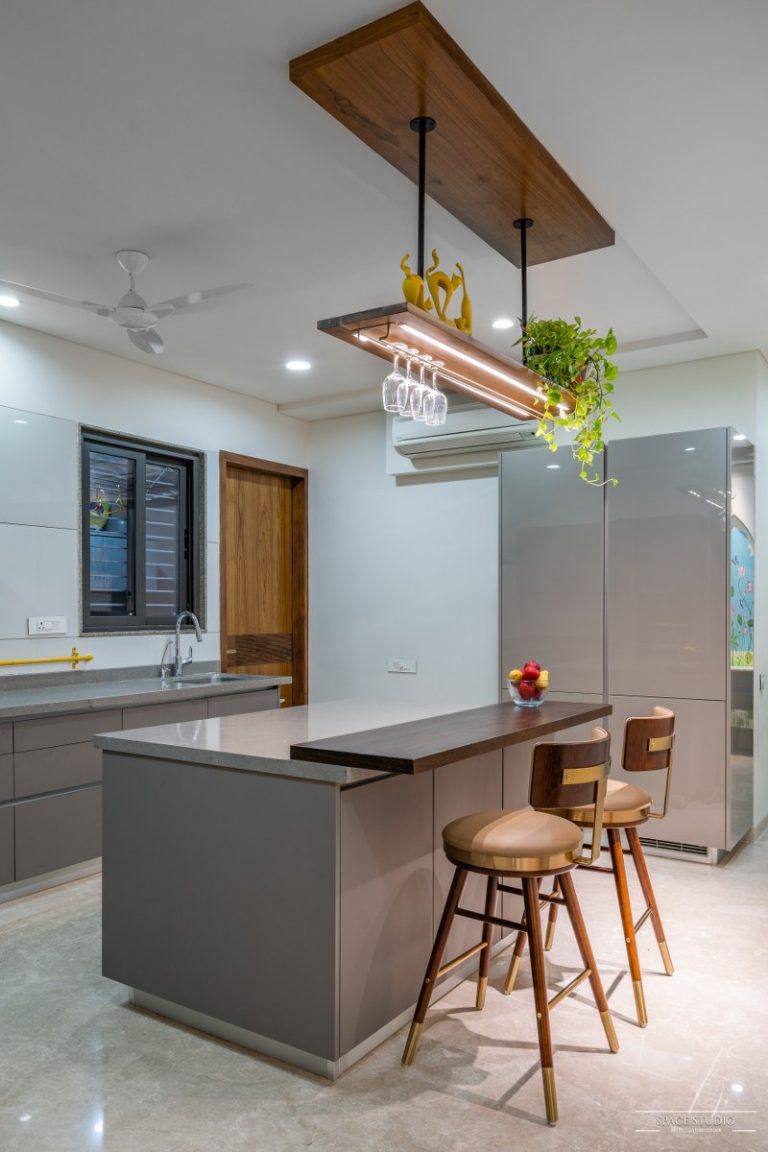 A Sophisticated And Urbane Apartment Interior In Ahmedabad | Space ...