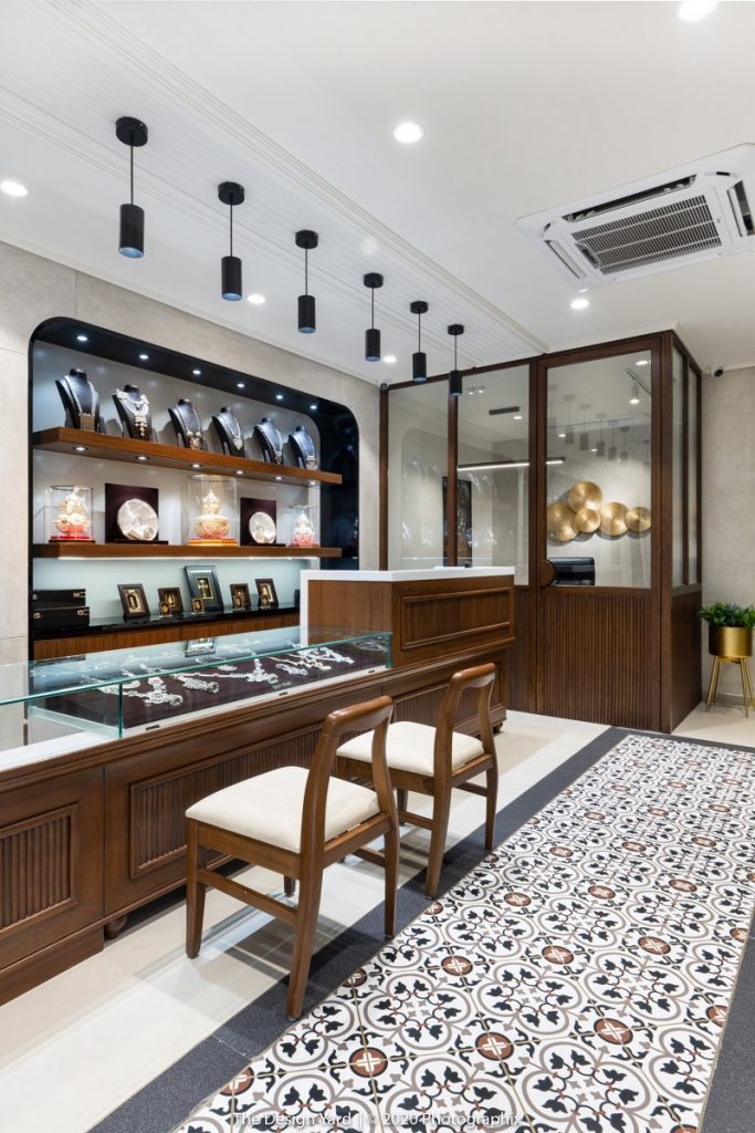 Jewellery showroom Design Enhanced Through The Idea Of Minimalist