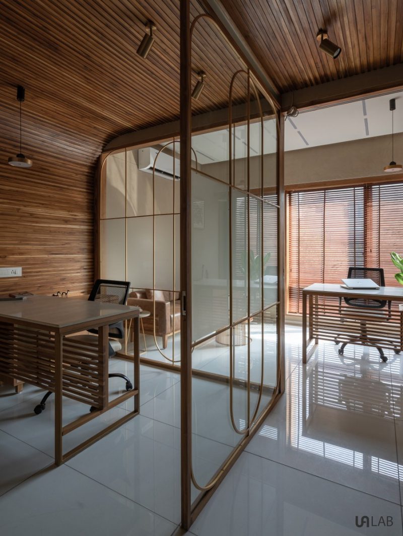 Dynamic Office Space Creates An Ambience Through Delusions | UA Lab ...