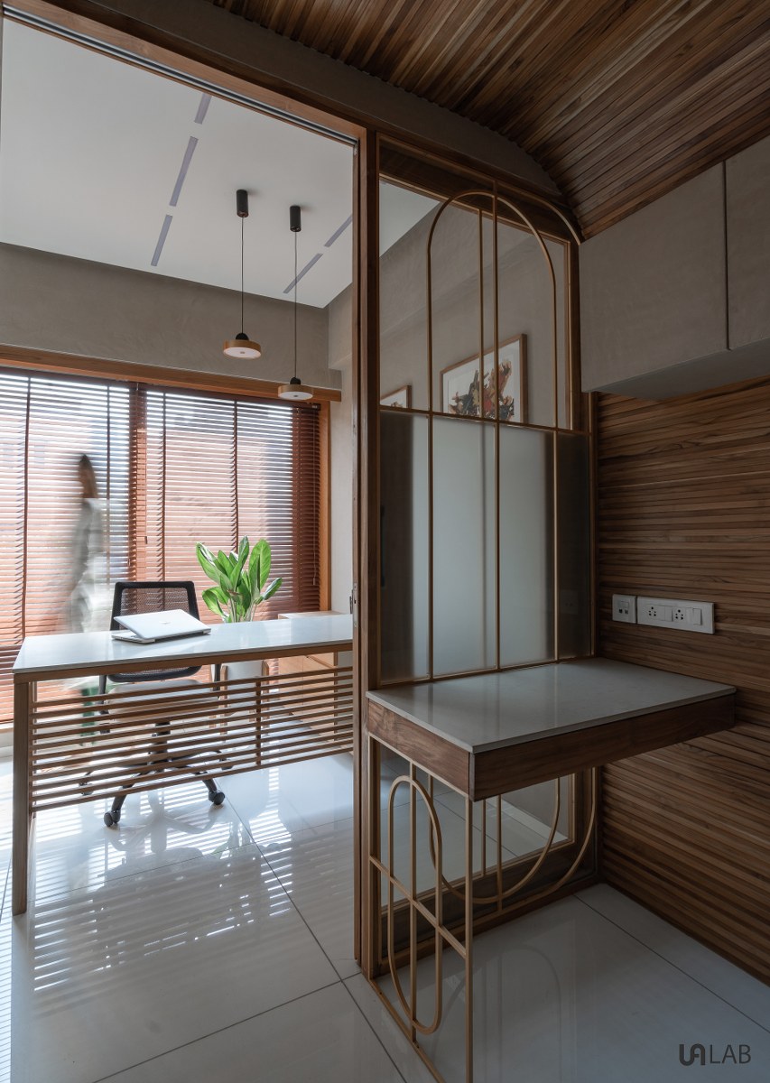 Dynamic Office Space Creates An Ambience Through Delusions | UA Lab ...