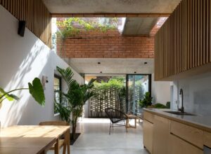 VH House: Nesting With Nature Amidst The Urban Hustle | ODDO Architects ...