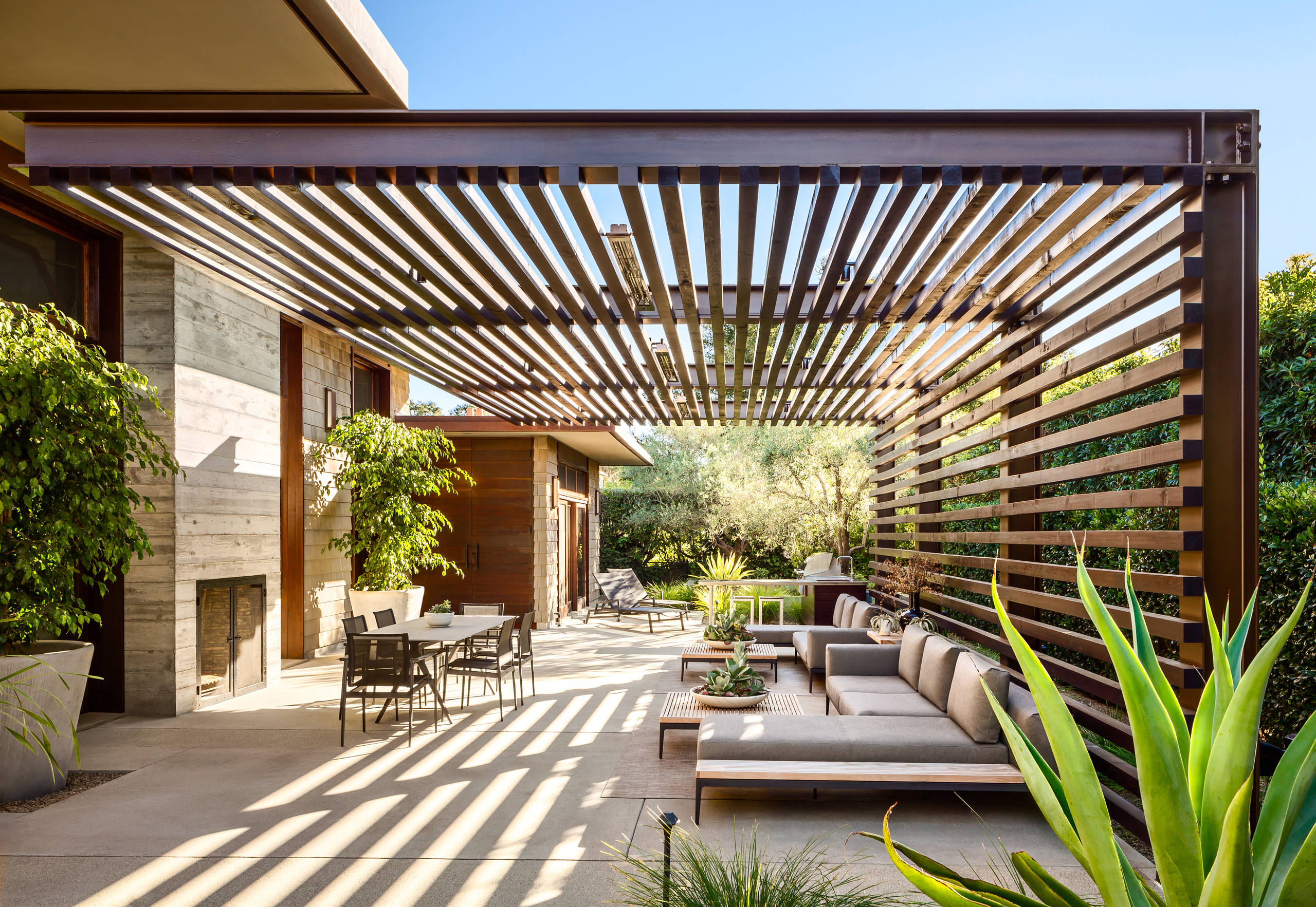 The Different Types Of Pergola Materials The Architects Diary   Thayer Residence Neumann Mendro Andrulaitis Architects Llp Img 58715c990a3aa422 14 8338 1 Cdb3d7b 