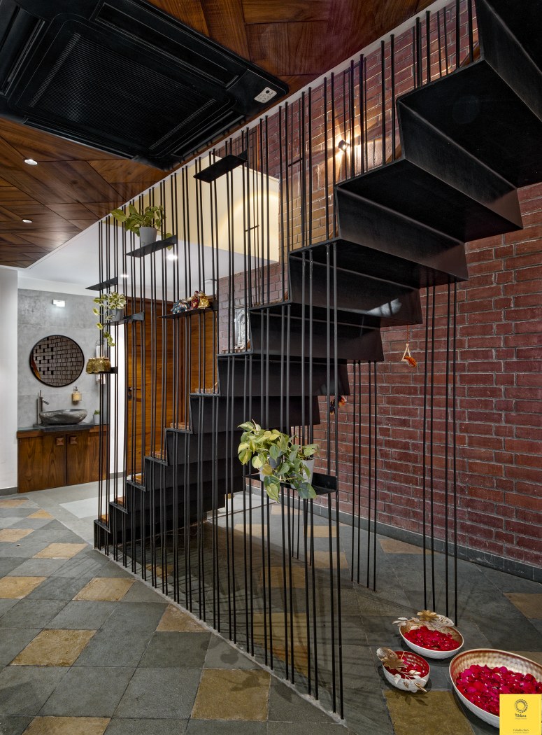 Duplex Penthouse Lends A Certain Earthiness To Space | Vishwa Design ...