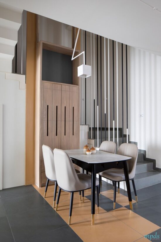 Screen Saver House Highlights The Play Of Shadow And Colors | Manoj ...