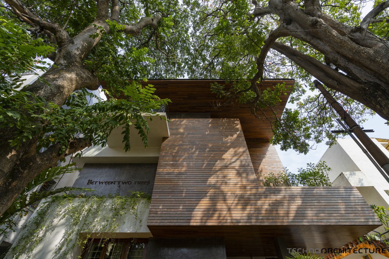 A House Between Two Trees:Fusion of Indian and Balinese Architecture ...