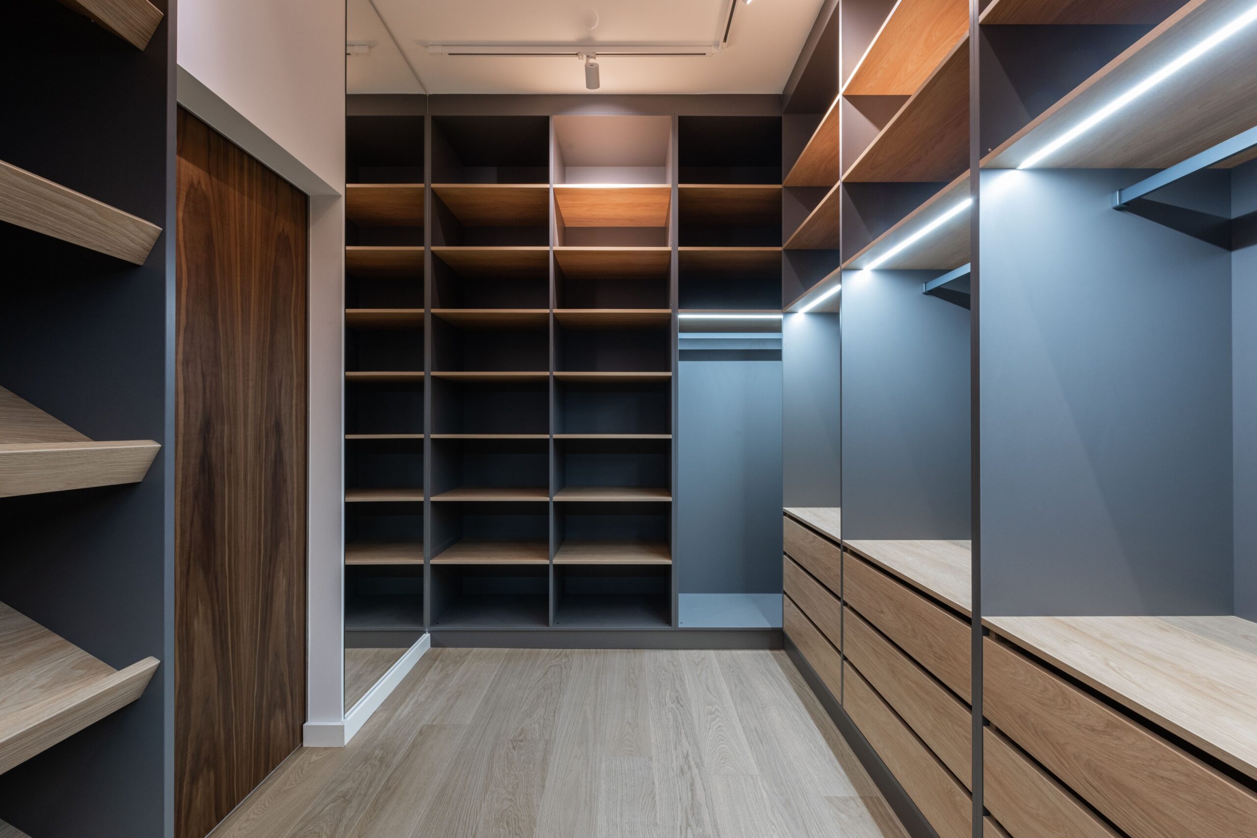 What is a built-in or fitted wardrobe, and how is it different from a  pre-built wardrobe? - The Architects Diary