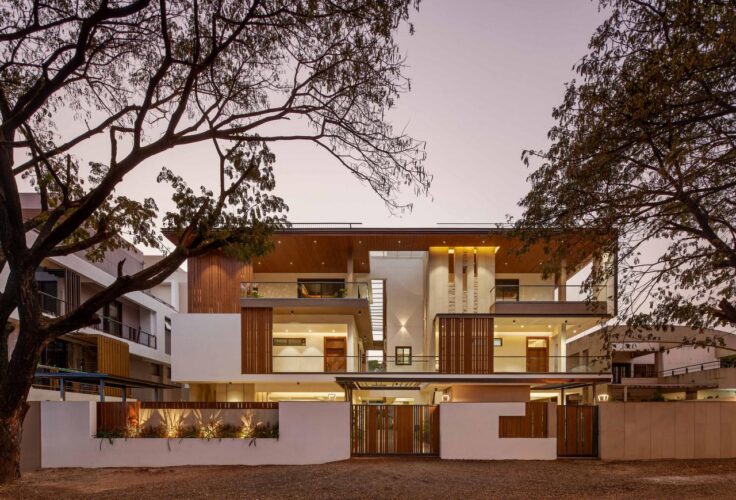 Opulent and Well Curated Sense of Space Making in this Vaastu Adhered ...