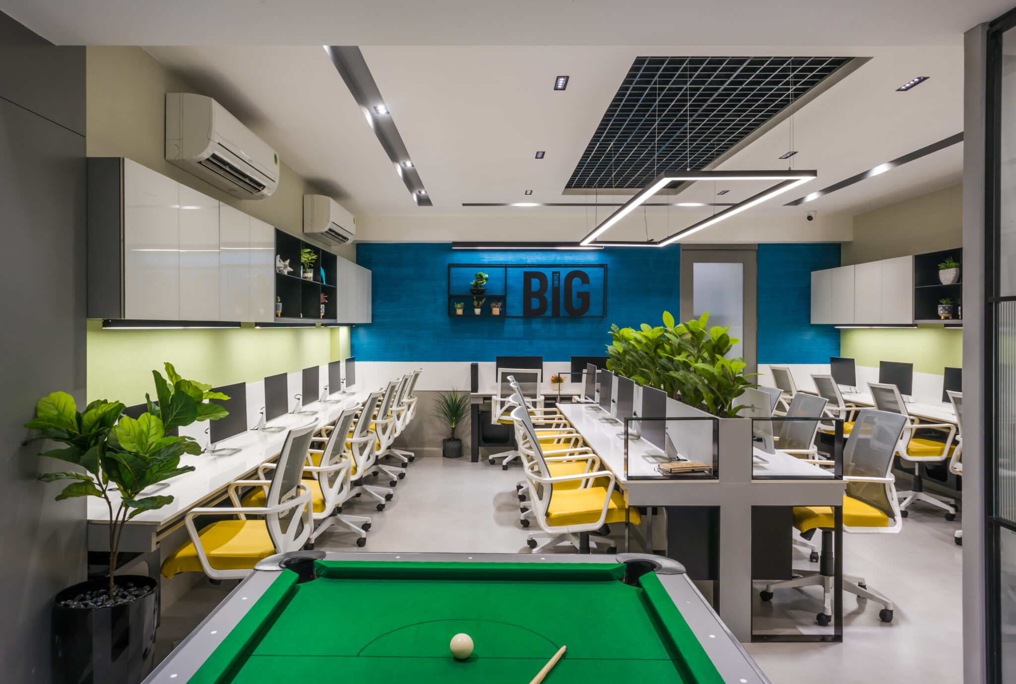 Fluid and Functional Office Design that Fosters Creativity and ...