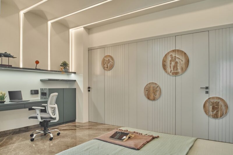 Contemporary Architecture with a hint of Luxury | Studio DSA / Dilip ...