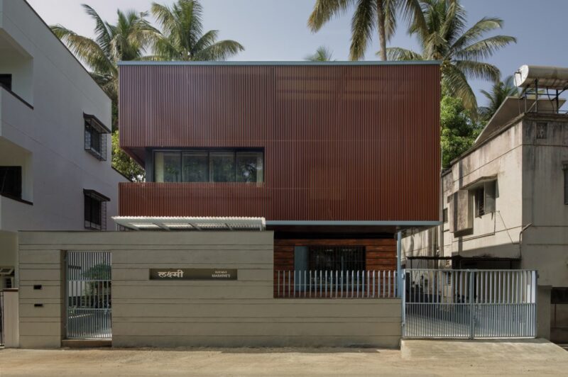 Residence Creatively Redesigned Into 'The Brown Envelope' | ALOK ...