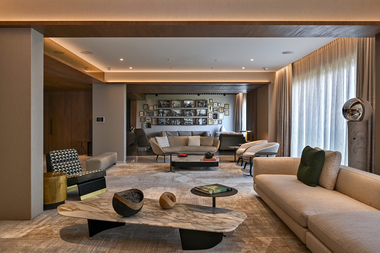 Photo inspiration: Beautiful And Inward Looking Apartment House Interior Photo Inspiration