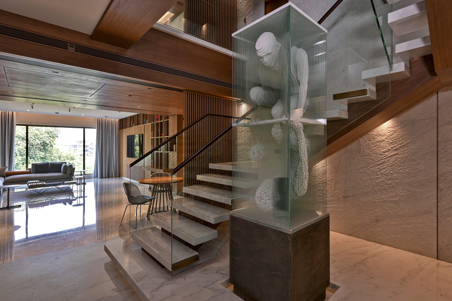 Photo inspiration: Gallery Detail: Beautiful And Inward Looking Apartment House Interior