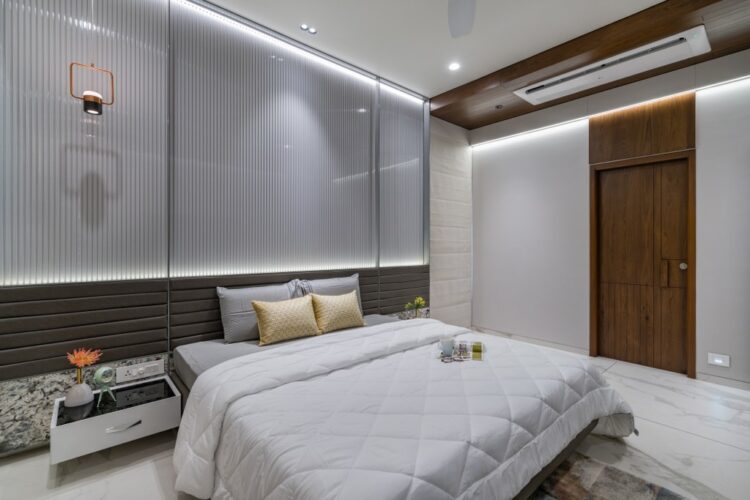Elements of Traditional Indian and Contemporary Design for this Home in ...