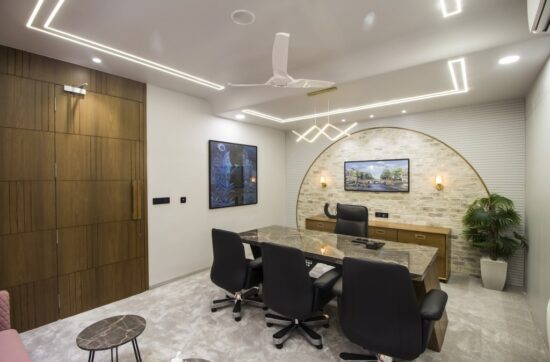 Luxurious Interior Camouflaged With Earthen Elements | Bhavin Amrutiya ...
