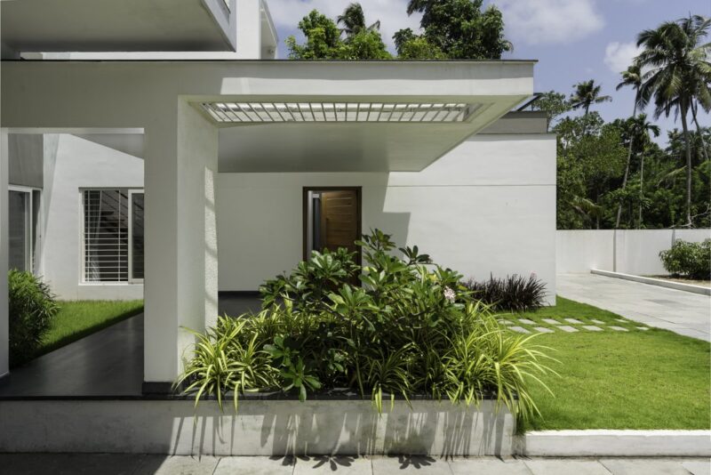 Contemporary Modern House With Ample Natural Light And Ventilation ...