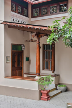 A Bungalow Rich In Traditional Design Style Yet Accommodating A ...