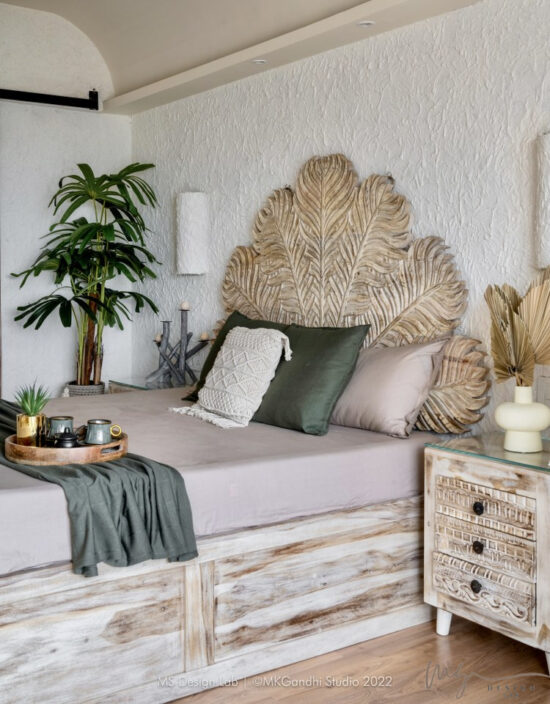 An Interesting Interplay Of Surfaces, Textures And Natural Light | M S ...