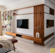 A Unique Color Scheme In This Compact 3BHK Apartment | Simplécede - The ...