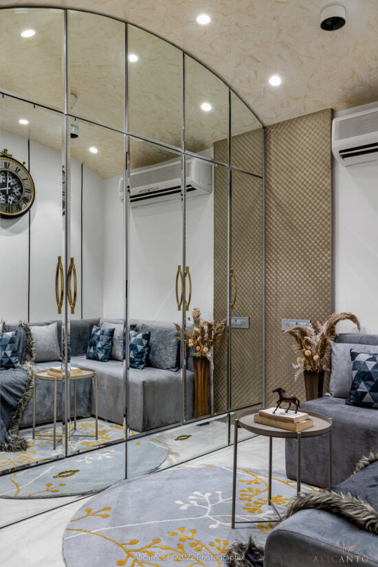 A Spacious Luxury Apartment With Elegant Interior Design | Alicantos ...