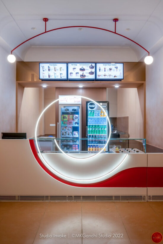 Vadilal Scoop Shop Themed With Scoop To Swirl Concept | Studio Invoke ...