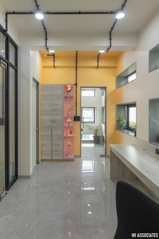 A Minimal, Functional And Budget Friendly Office Design | HV ASSOCIATES ...