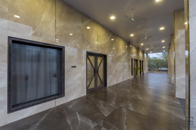 Elegant, Minimalistic Architecture And Interior Design For The Function ...
